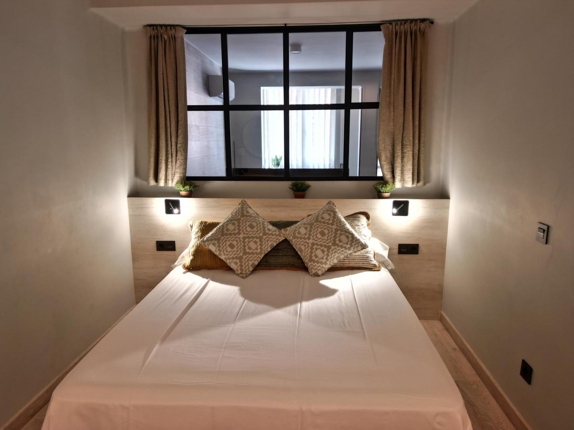 Apartaments Turistics Cardona III Zewnętrze zdjęcie