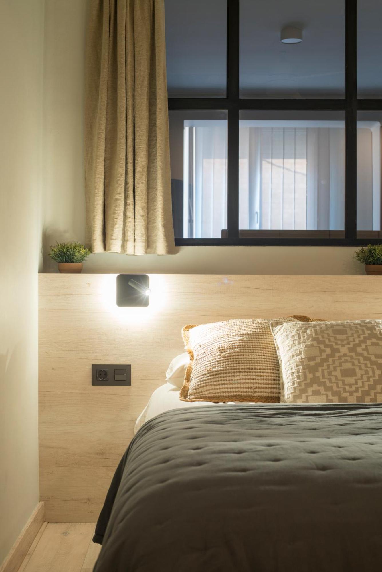 Apartaments Turistics Cardona III Zewnętrze zdjęcie