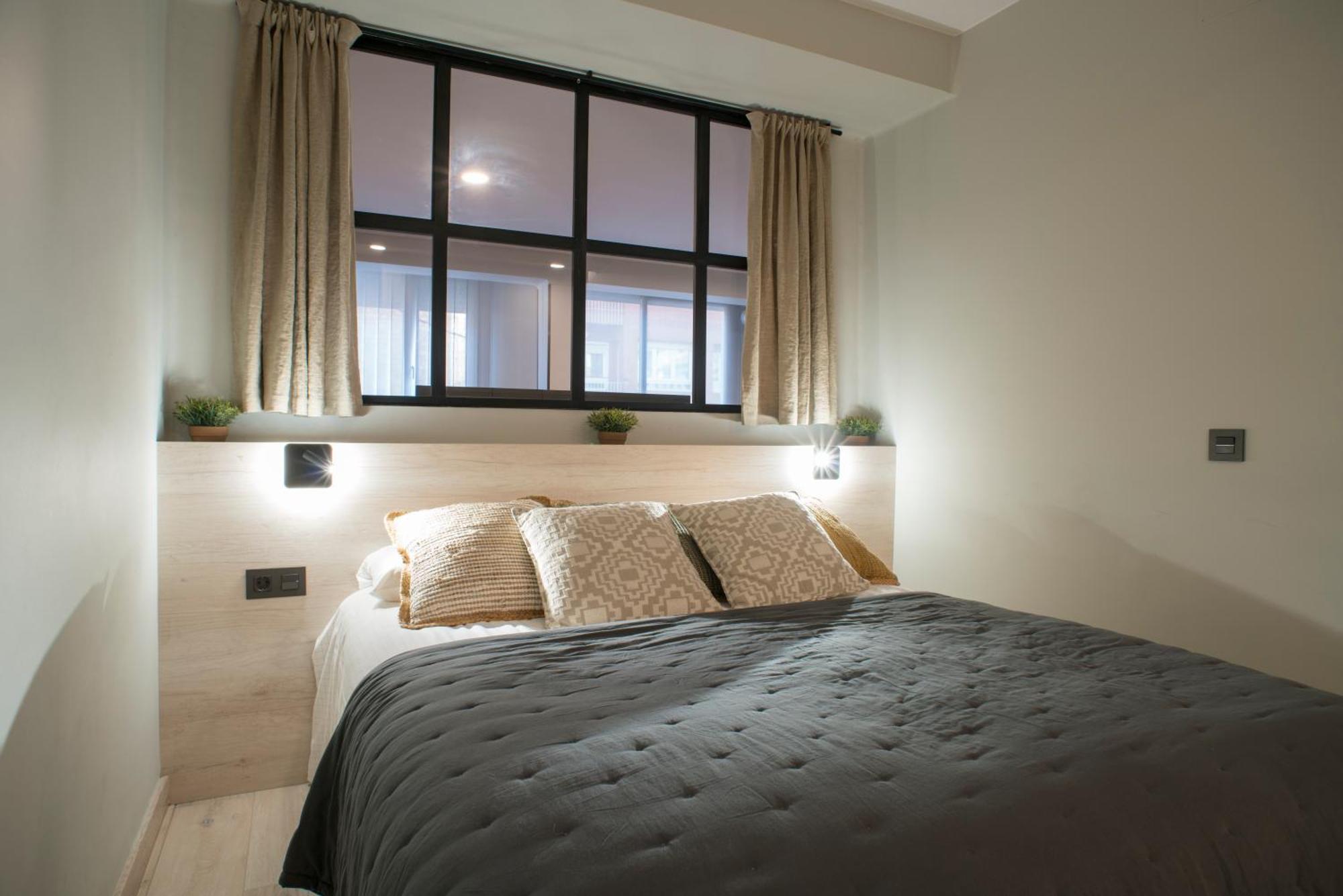 Apartaments Turistics Cardona III Zewnętrze zdjęcie